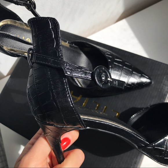 🆕 CROCODILE PRINT FAUX LEATHER JET BLACK HEELS! - Picture 5 of 13